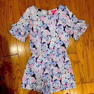 NWT Lilly Pulitzer Lula Romper, WORN ONLY 2 TIMES! Cute with sandals!! Comfy